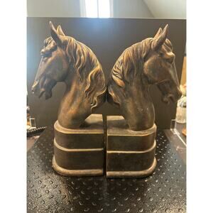 Horse Head Book Ends - Bronze Coloring